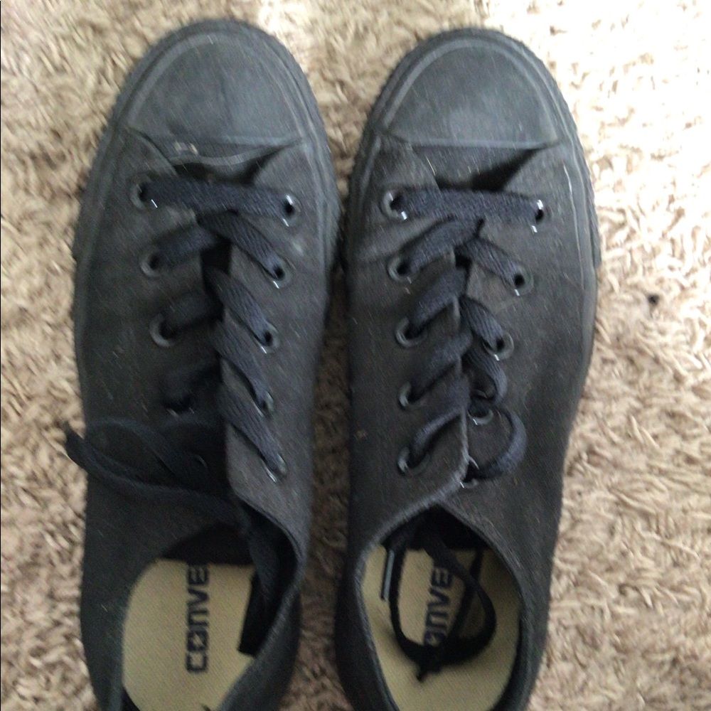 ALL BLACK CONVERSE